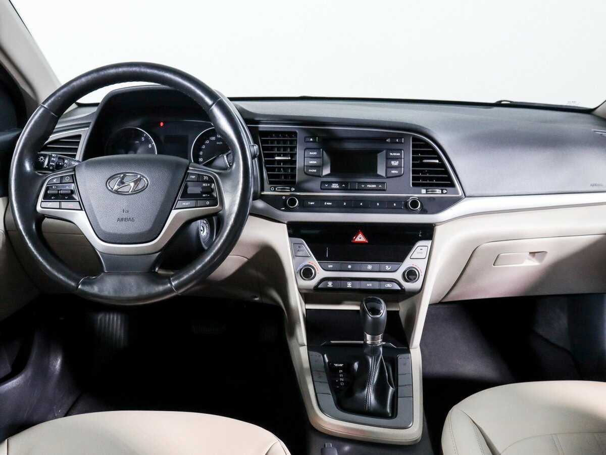 Купить Hyundai Elantra, 2018, 100 660 км, фото №9