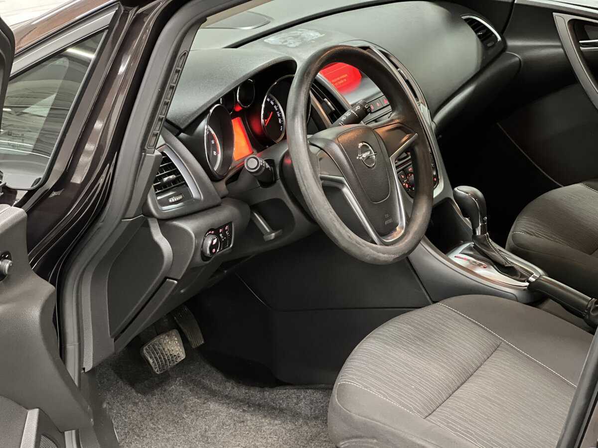 Купить Opel Astra, 2013, 137 218 км, фото №16