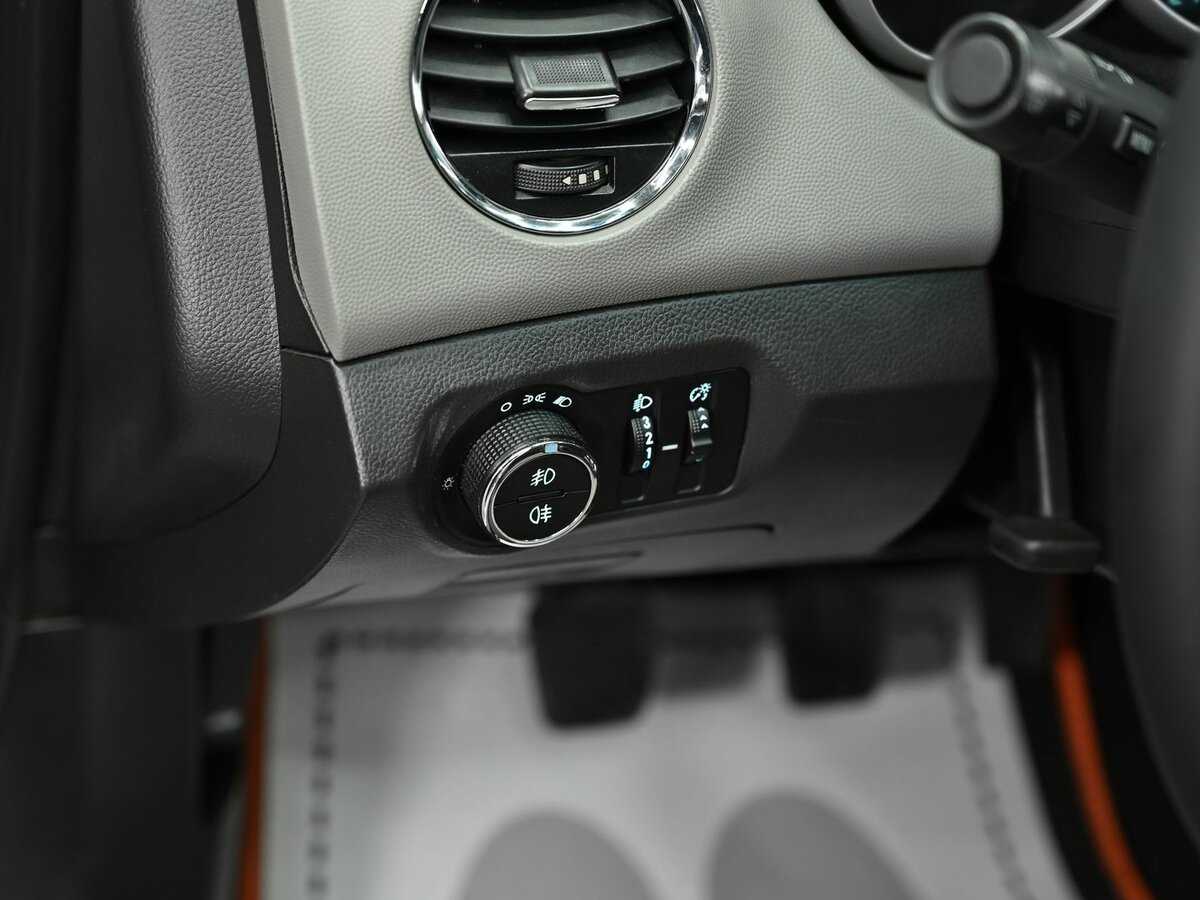 Купить Chevrolet Cruze, 2013, 167 000 км, фото №9