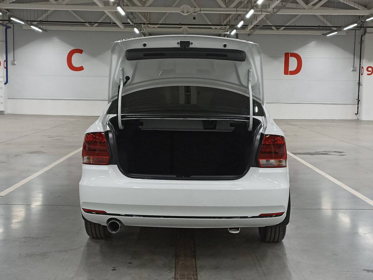 Купить Volkswagen Polo, 2016, 194 123 км, фото №10