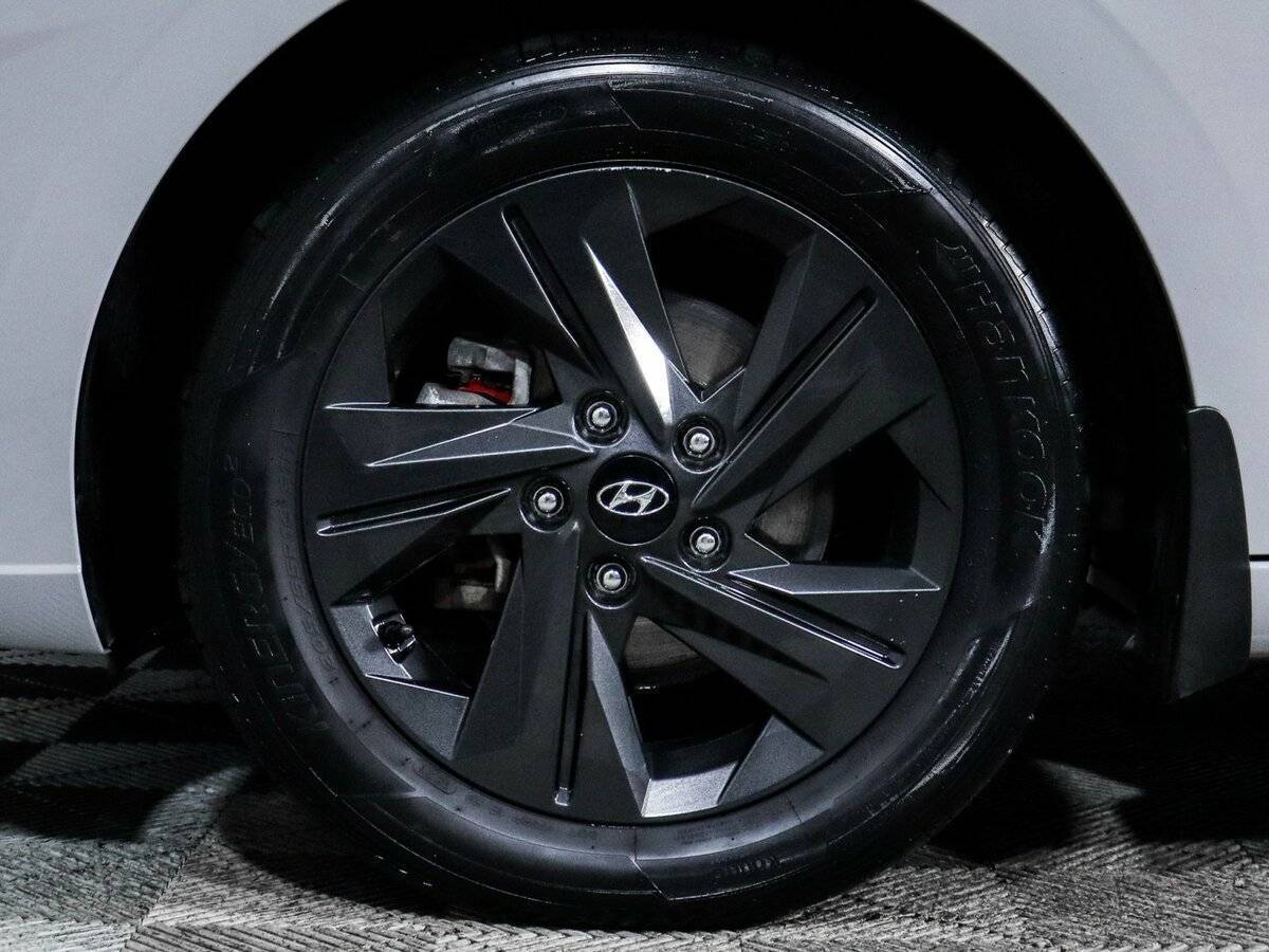 Купить Hyundai Elantra, 2021, 60 200 км, фото №11