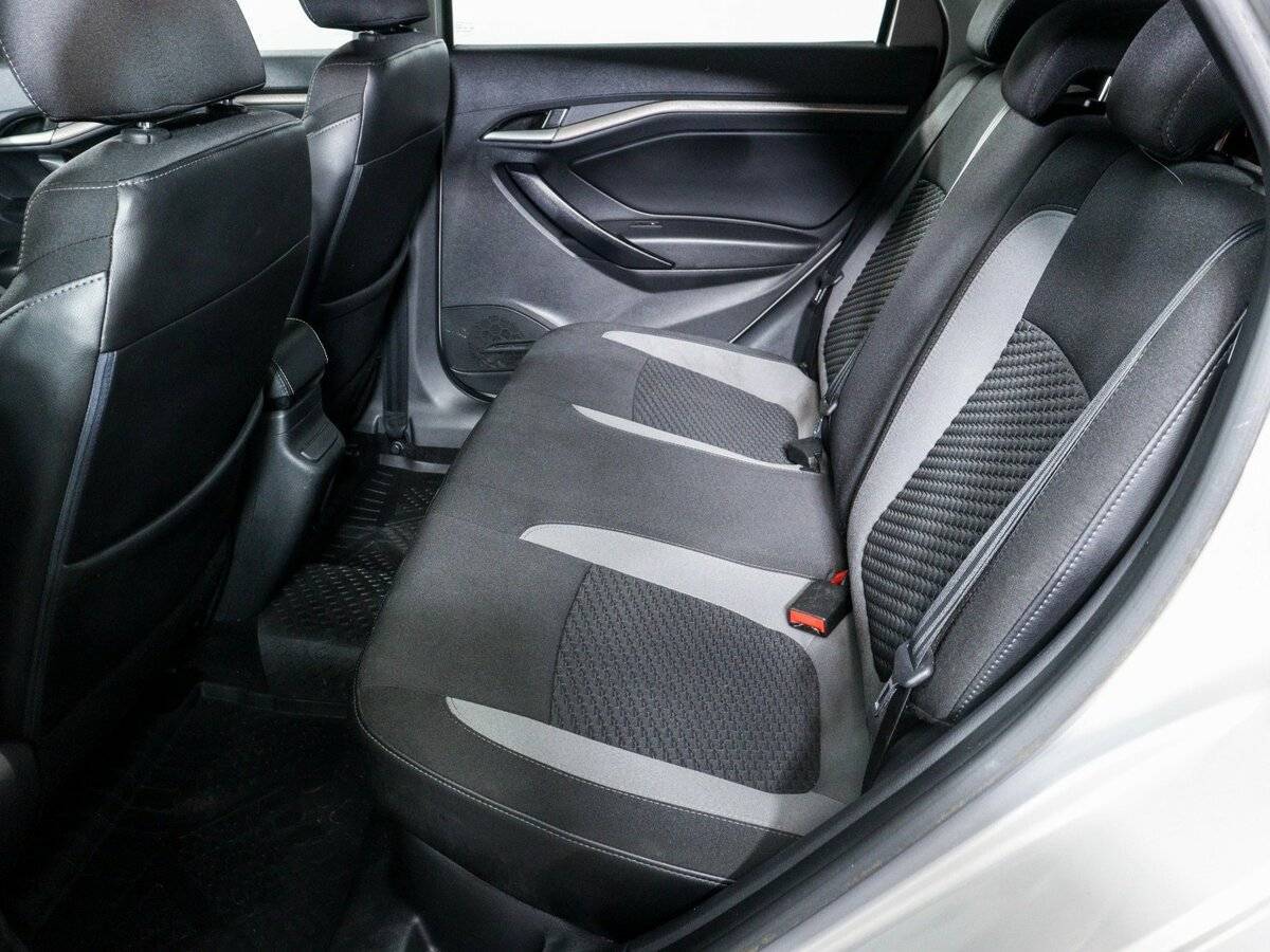 Купить Lada (ВАЗ) Vesta SW, 2018, 81 783 км, фото №9