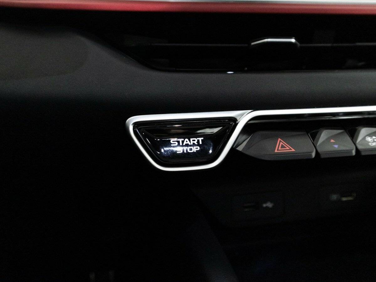 Купить Geely Coolray, 2023, 12 686 км, фото №23