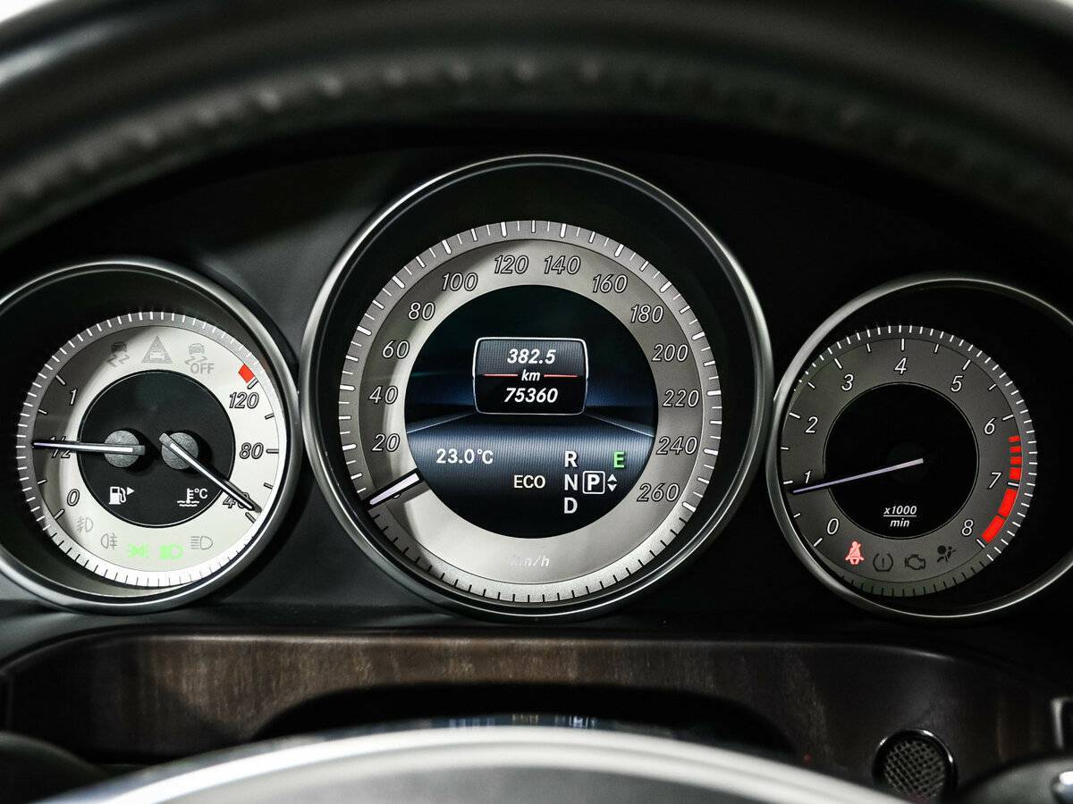 Купить Mercedes-Benz E-Класс 300, 2014, 75 341 км, фото №10