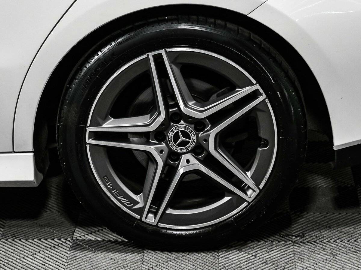 Купить Mercedes-Benz CLA 200, 2019, 66 210 км, фото №14