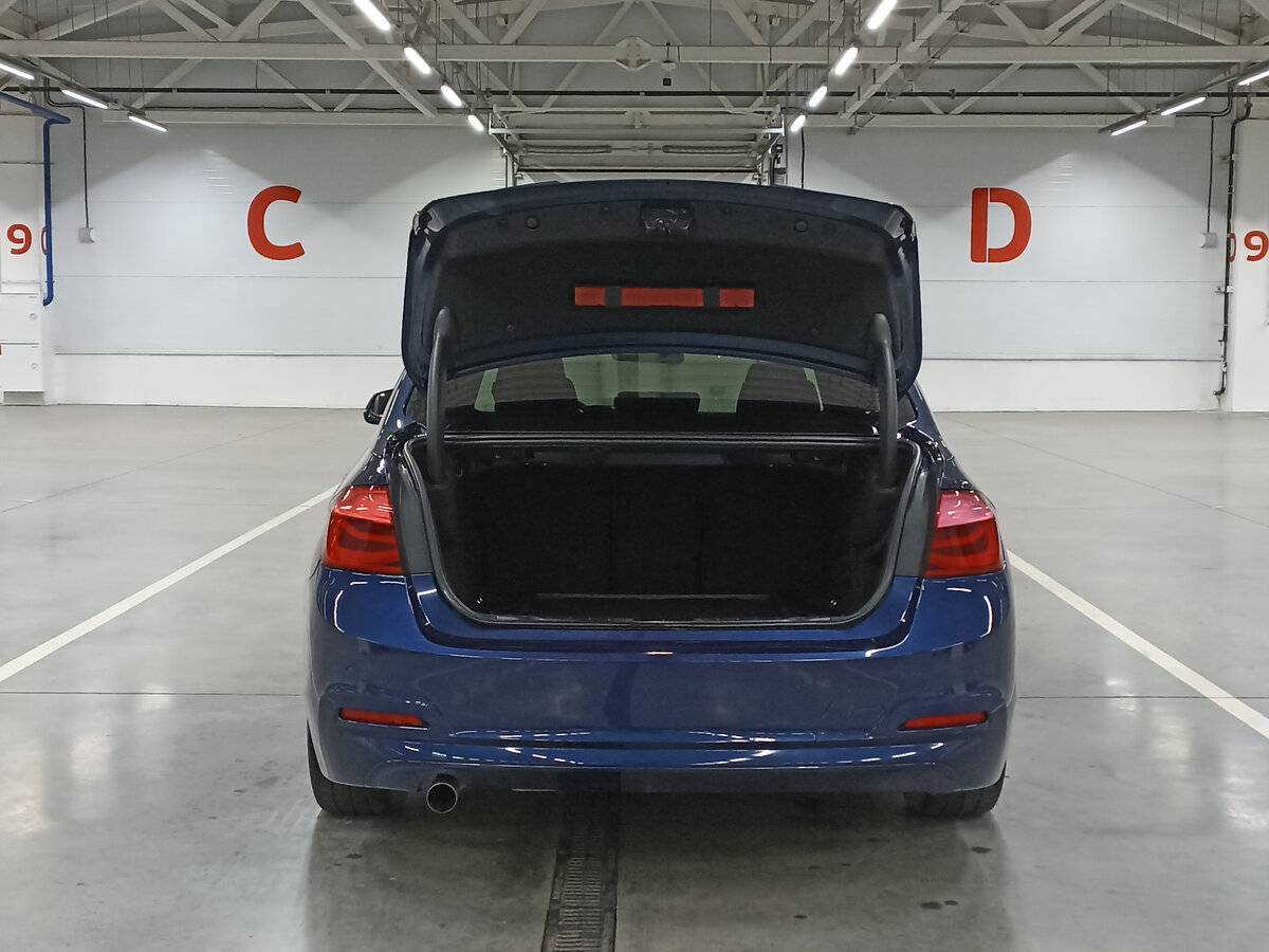 Купить BMW 3 серии 318i, 2016, 222 762 км, фото №10