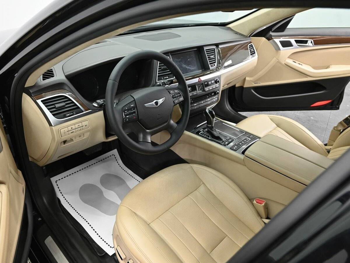 Купить Hyundai Genesis, 2016, 142 000 км, фото №8