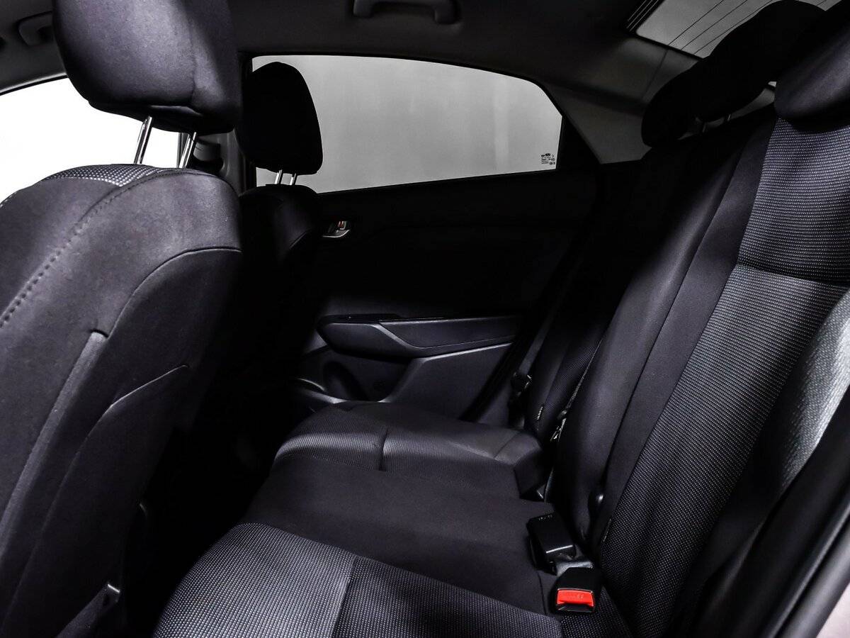 Купить Hyundai Solaris II, 2020, 94 278 км, фото №12