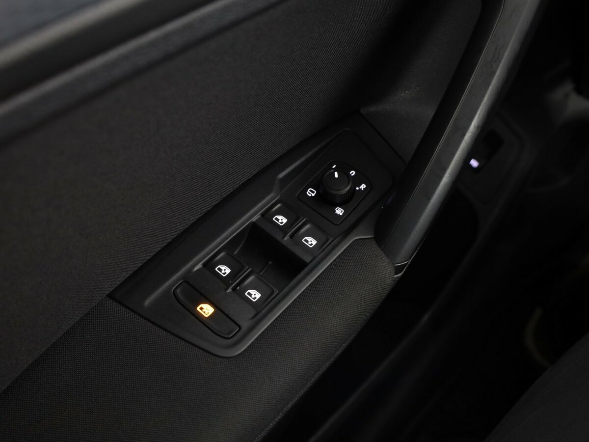 Купить Volkswagen Tiguan II Рестайлинг, 2021, 103 000 км, фото №27