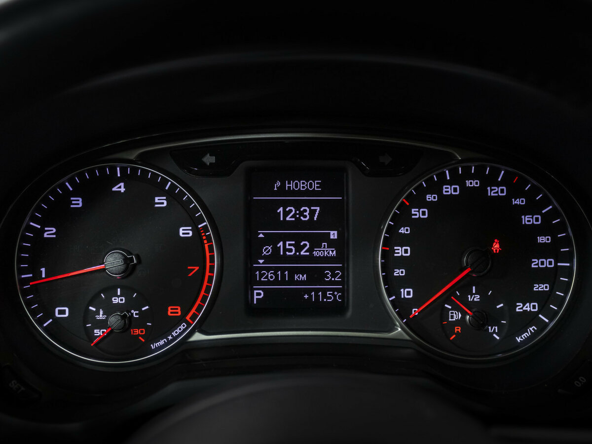 Купить Audi A1 Sportback I (8X) Рестайлинг, 2015, 12 600 км, фото №11